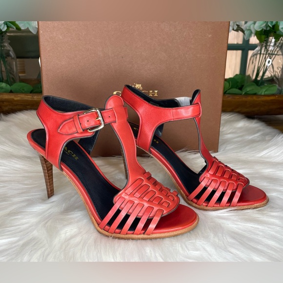 NIB Authentic COACH Izzy Mat Calf Heels - Picture 4 of 10
